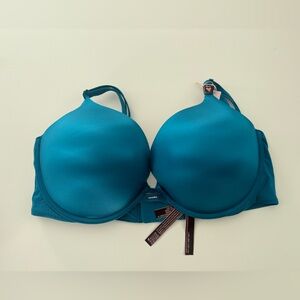 NWT Victoria’s Secret very sexy push up bra 38DD